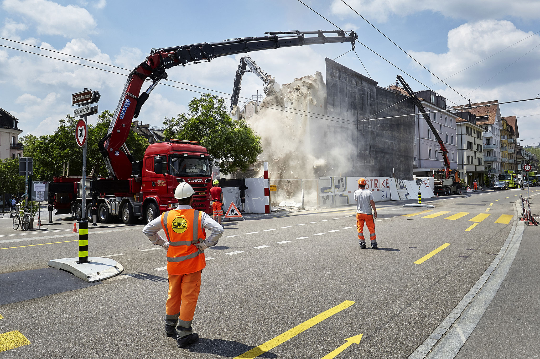 Abbruch Röschibachstrasse Zürich Tiefbau Baufotografie