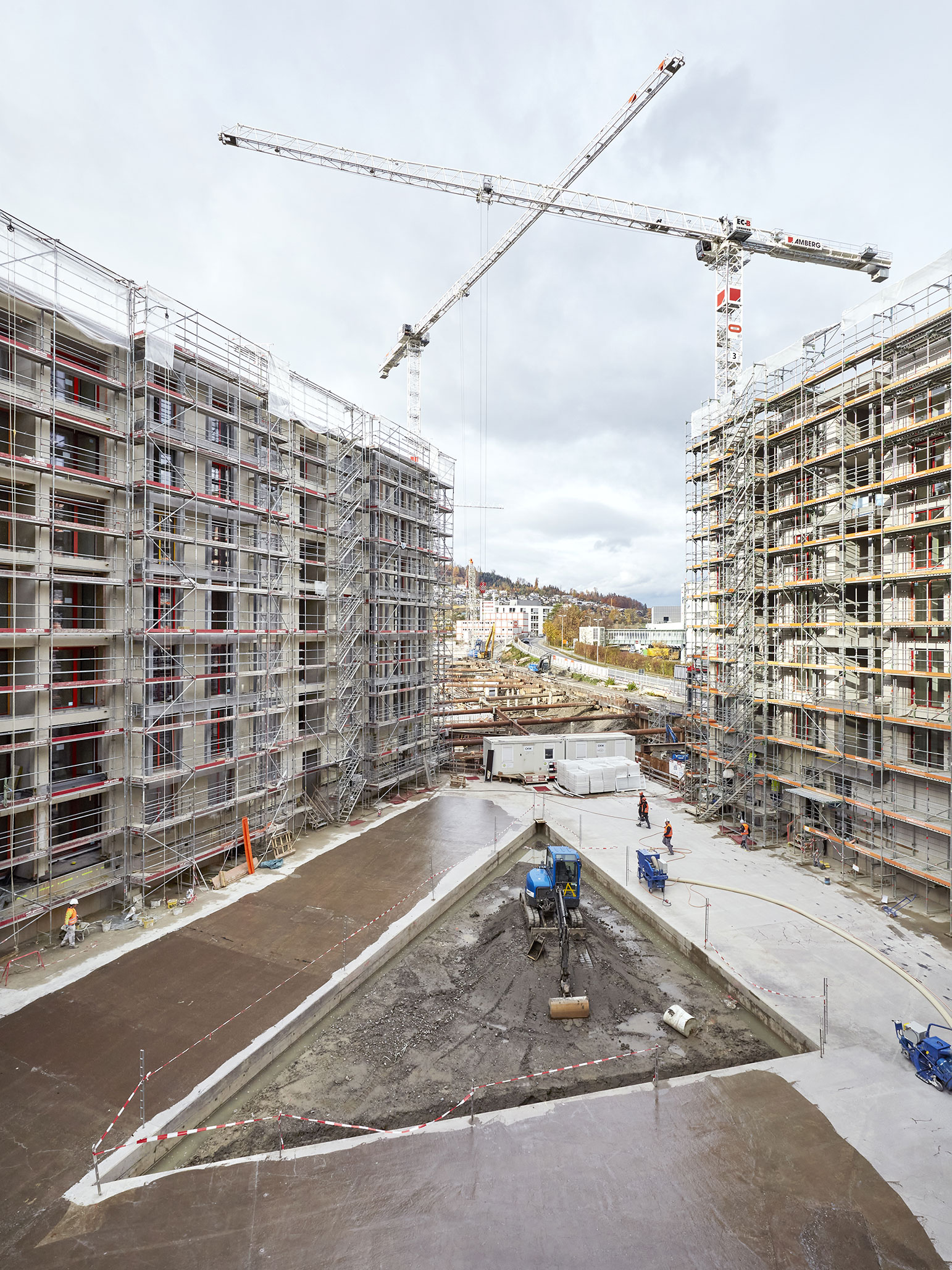 Rohbau Nidfeld Kriens Innenhof Bauetappe 1